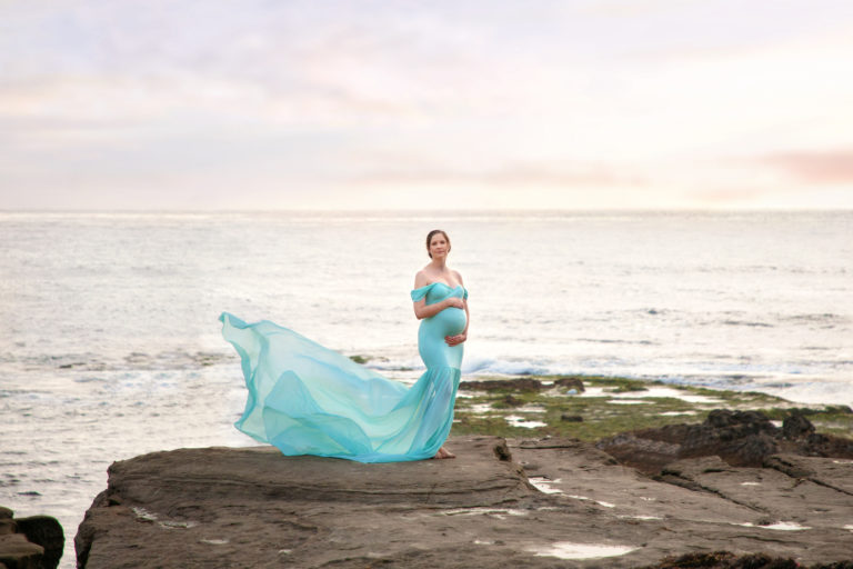 Pregnant woman posing for San Diego Maternity Photographer Baobab Photography